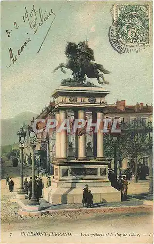 Cartes postales Clermont Ferrand Vercingetorix et le Puy de Dome