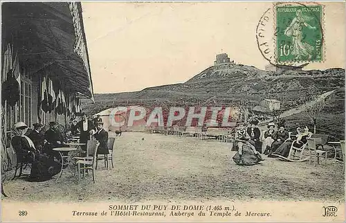 Cartes postales Sommet du Puy de Dome Terrasse de l'Hotel Restaurant Auberge du Temple de Mercure