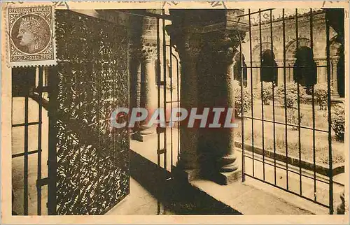 Cartes postales Le Puy  Haute Loire Galerie du Cloitre fermee par une grille romane possedant une remarquable po