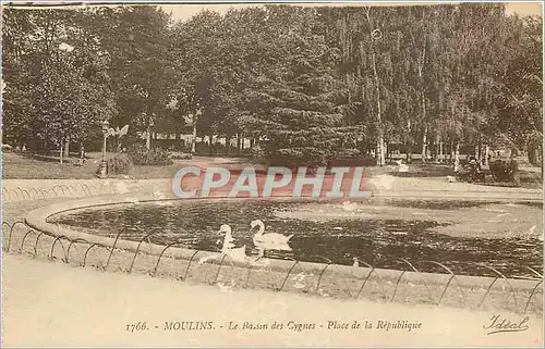 Ansichtskarte AK Moulins Le Bassin des Cygnes Place de la Republique