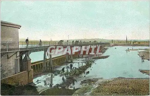 Cartes postales Vichy Passerelle sur l'Allier