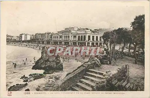 Cartes postales Biarritz Un coin pittoresque de la Plage devant Le Casino Municipal