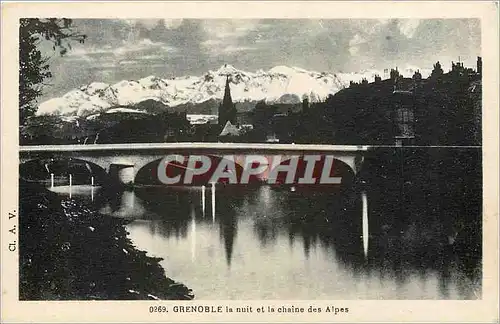Cartes postales Grenoble la nuit et la chaine des Alpes