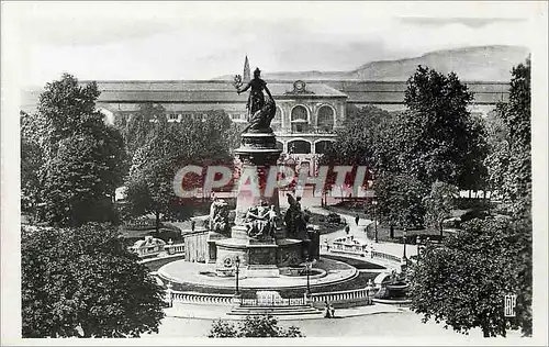 Cartes postales Lyon La Place Carnot Monument de la Republique et Gare Perrache