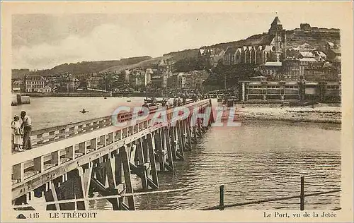 Cartes postales Le Treport Le Port vu de la Jetee