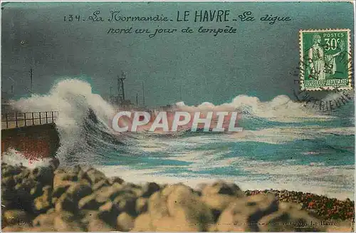 Cartes postales La Normandie Le Havre La digue nord un jour de tempete
