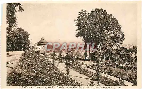 Cartes postales Laval Mayenne Le jardin de la Ferrine et sa rescaie unique AB