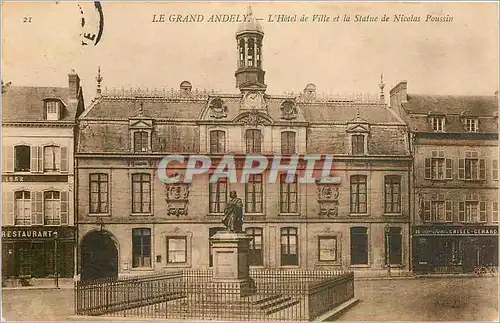 Cartes postales Le Grand Andely L' Hotel de ville et la Statue de  Nicolas Poussin