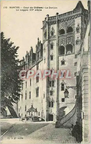 Cartes postales Nantes Cour du Chateau Le Donjon La loggia XV e siecle