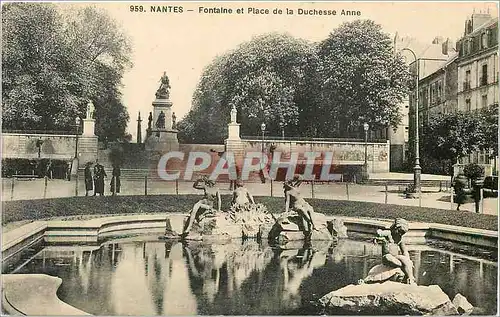 Cartes postales Nantes Fontaine et place de la Duchesse Anne