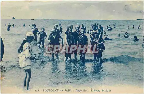 Ansichtskarte AK Boulogne-sur-Mer Plage Est l'heure du bain