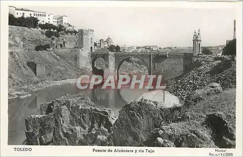 Ansichtskarte AK Toledo Puente de Alcantara y rio Tajo