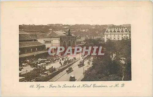 Cartes postales Lyon Parc de Perrache et Hotel Terminus