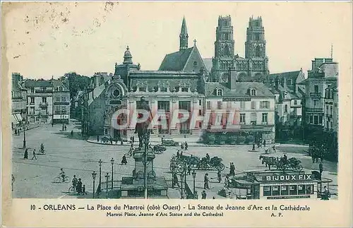 Cartes postales Orleans la plce su mrtroi cote ouest la statue de jeanne d'Arc et la Cathedrale Tramway Bijoux F