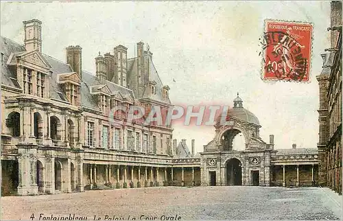 Ansichtskarte AK Fontainebleau le palais la cour Ovale