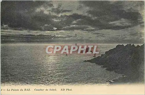Cartes postales La Pointe du Raz coucher de soleil