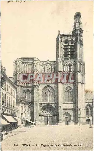 Cartes postales Sens La Facade de la Cathedrale