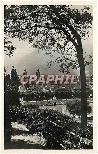 Cartes postales Grenoble Isere L'Eglise du Sacre Coeur vue du Jardin des Dauphins
