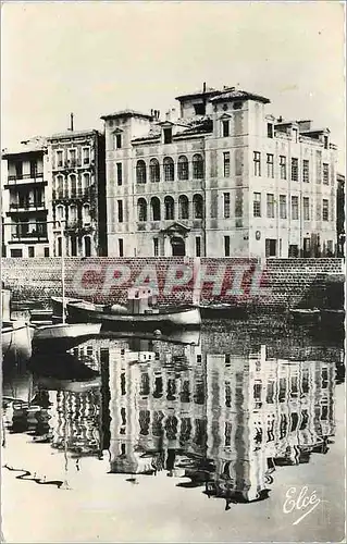 Cartes postales moderne Saint Jean de Luz La Maison de l'Infante Bateau
