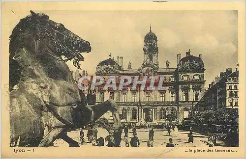 Cartes postales Lyon la place des terreaux