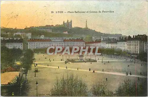 Ansichtskarte AK Lyon Place Bellecour et Coteau de Fourviere