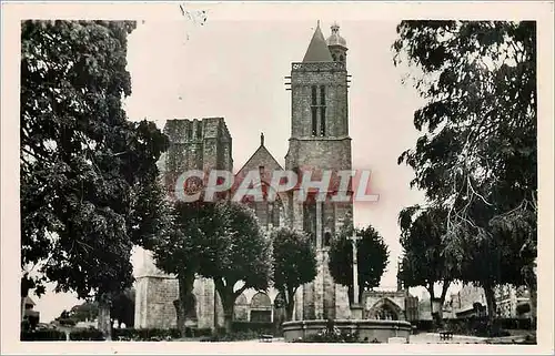 Ansichtskarte AK Dol de Bretagne Ille et Vilaine La Cathedrale et le Square