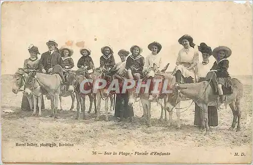 Cartes postales Sur la Plage Plaisir d'Enfants