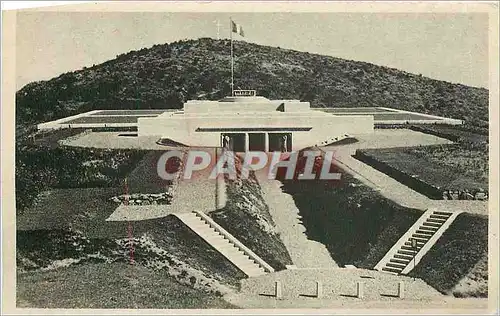 Cartes postales Monument National avec Hartmannswillerkopf