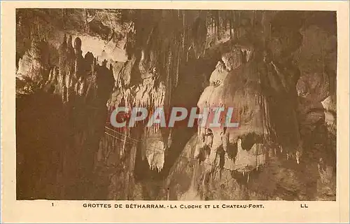 Ansichtskarte AK Grottes de Betharram La Cloche et le Chateau Fort