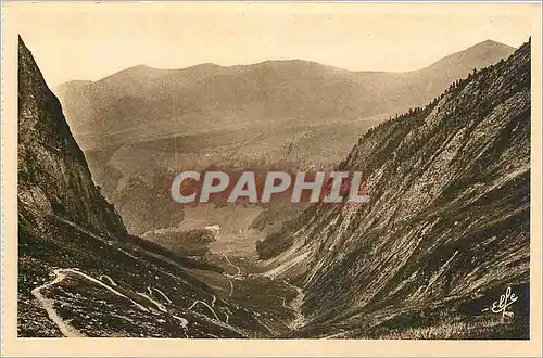 Cartes postales Pyrenees Ocean Montee de Venasque Au fon L'Hospice de France