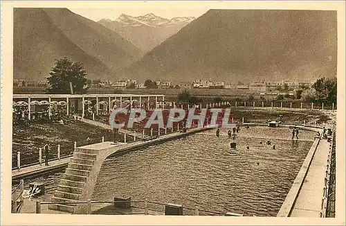 Ansichtskarte AK Pyrenees Ocean Luchon La Piscine Au fond Montagnes de Venasque