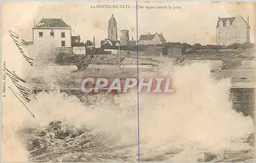 Cartes postales Le Bourg de Batz Une vague contre la Jetee