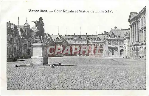 Cartes postales Versailles Cour Royale et Statue de Louis XIV