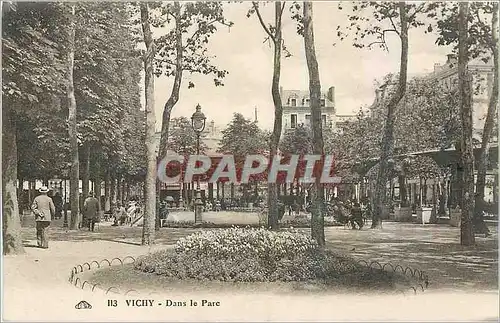 Cartes postales Vichy Dans le Parc