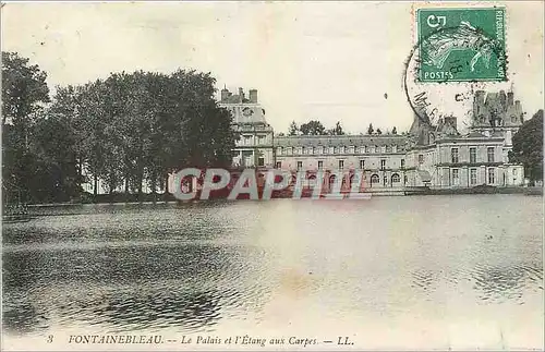 Ansichtskarte AK Fontainebleau Le Palais et l'Etang aux Carpes