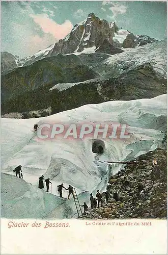 Ansichtskarte AK Glacier des Bossons La Grotte et l'Aiguille du Midi Alpinisme