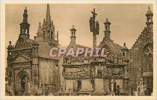 Cartes postales Guimiliau Finistere Le Calvaire et l'Eglise