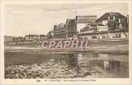 Cartes postales Cabourg Le Casino et le Grand Hotel