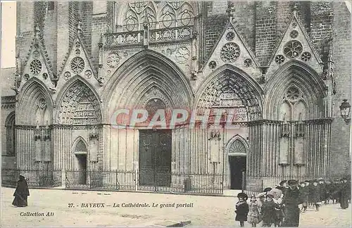 Cartes postales Bayeux La Cathedrale Le grand portail Enfants