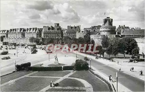 Ansichtskarte AK Saint Malo Cite Corsaire Le Chateau et les nouvelles Constructions