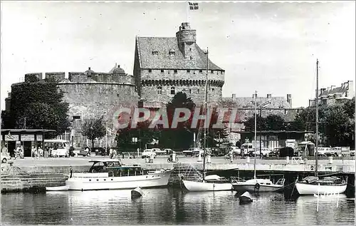 Cartes postales moderne St Malo L et V Un coin du Port de Plaisance et le Donjon du Chateau Bateaux