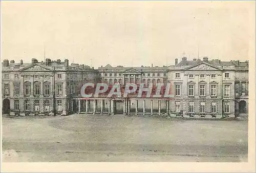 Ansichtskarte AK Chateau de Compiegne Facade devant la Place d'Armes