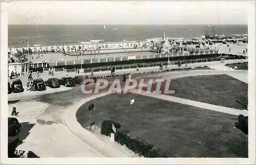 Cartes postales moderne Trouville Reine des Plages Vue generale de la Plage et de la Piscine