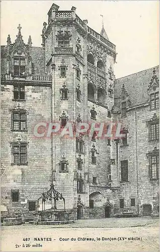 Cartes postales Nantes Cour du Chateau le Donjon