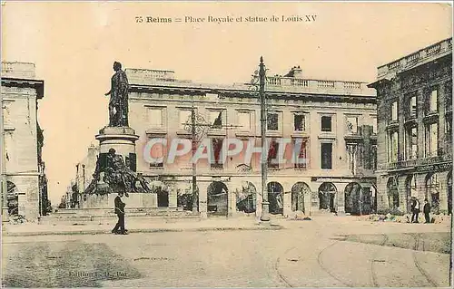 Cartes postales Reims Place Royale et statue de Louis XV