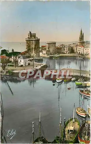 Cartes postales moderne La Rochelle Ch Mar Vue du Bassin et les Trois Tours Bateaux