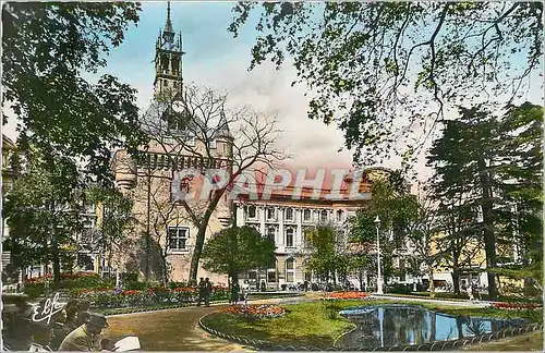 Cartes postales moderne Toulouse Square de Gaulie et Donjon du Capitole