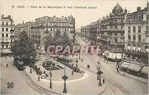 Cartes postales Lyon Place de la Republique et Rue President Carnot