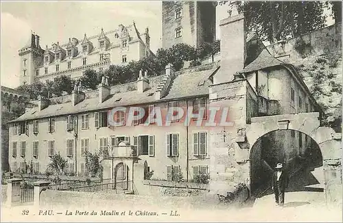 Cartes postales Pau La Porte du Moulin et le Chateau
