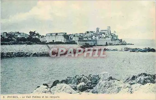 Cartes postales Antibes La Vieil Antibes et les remparts